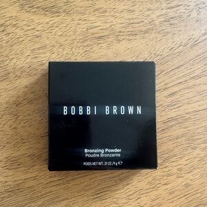 NIB Bobbi Brown Bronzing Powder - Natural